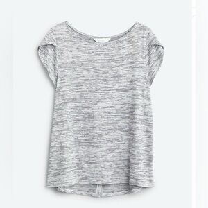 Market and Spruce Bravyan Gray Button Back Detail Tee